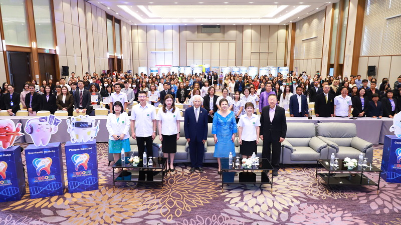 กลุ่มบริษัทเอ็มมีเน้นซ์  ได้รับรางวัลแปรงสีฟันติดดาว จากกรมอนามัย